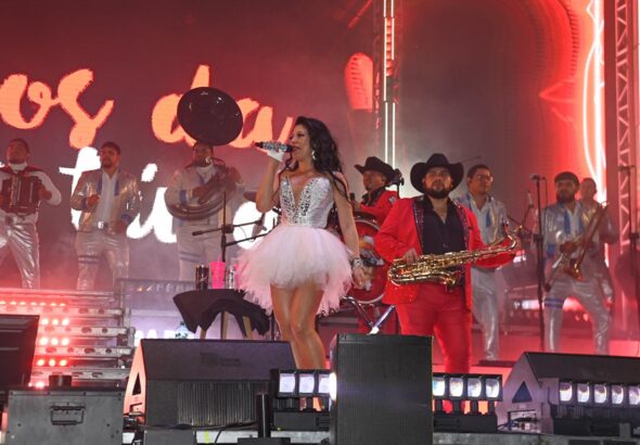 La presentación de Los Horóscopos de Durango se convirtió en el evento con mayor asistencia durante la Feria Nacional de la Enchilada