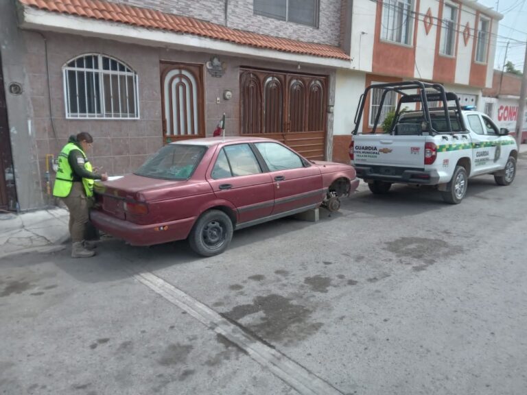 4bf94ff9-4fe0-4ec1-8bb0-d678055baf13