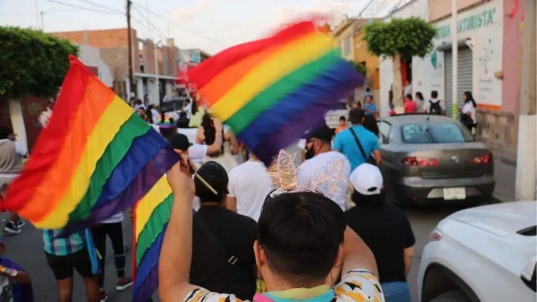 contratación de población LGBTTTIQ
