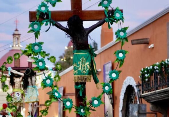 Procesión de los Cristos