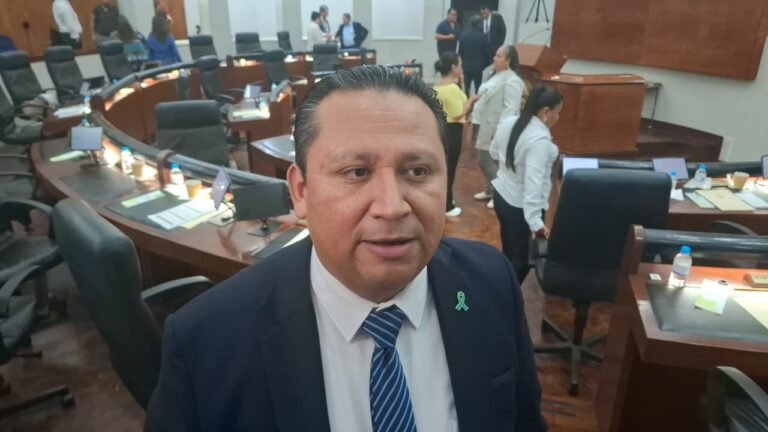 réplicas durante las comparecencia