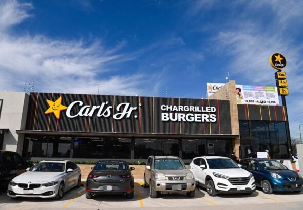 Carls-Jr.-se-expand